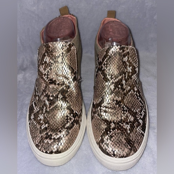 Hey Dude Women Peyton Brown Metallic Snake Print Slip On Booties Comfort Casual - Picture 3 of 11